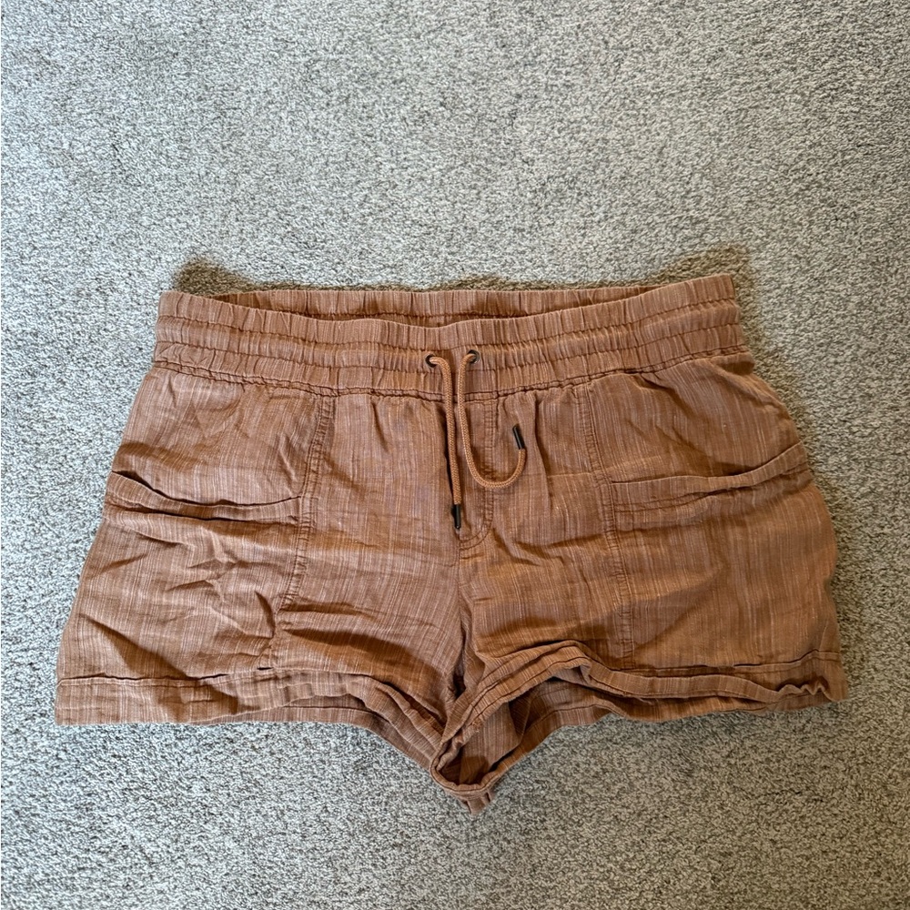 Athleta Cabo Linen textured 4” Short. Size 16